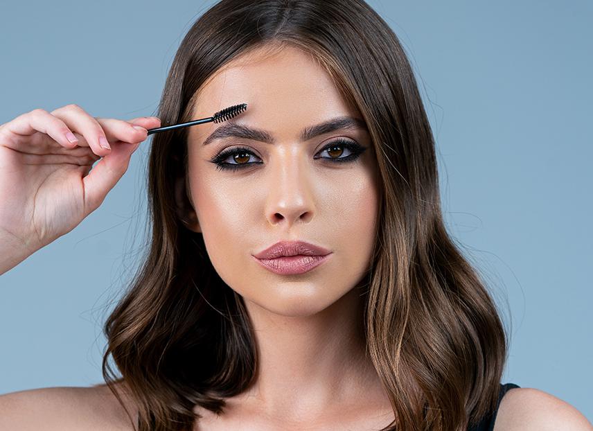 How to Rock Thick, Bushy Brows?